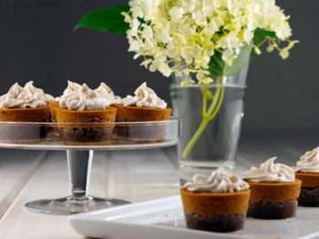 Raw Mini Pumpkin Pies