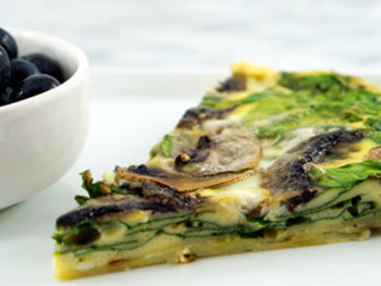 Spinach, Mushroom + Garlic Quiche With White Sweet Potato Crust