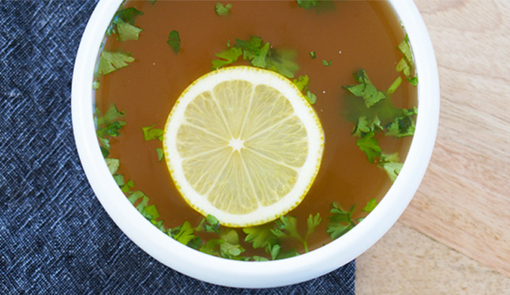 Dr. Kellyann Petrucci Launches Bone Broth Exclusively At Whole Foods