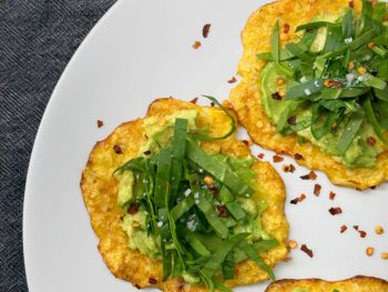 Cauliflower Toast with Avocado, Spinach and Lemon (Keto, Paleo, Gluten Free)